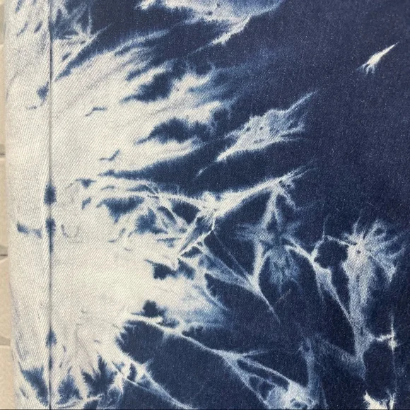 American Eagle AEO Bleached Tie Dye Skinny Stretch Jeggings 2 - Picture 5 of 11